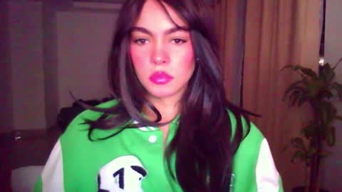 Snapshot of kiri_cute chatting on 11-16-25, 04:07 Kiri online show from 11-16-25, 04:07