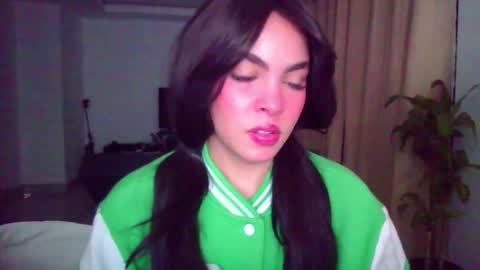 Snapshot of kiri_cute chatting on 11-24-25, 03:39 Kiri online show from 11-24-25, 03:39