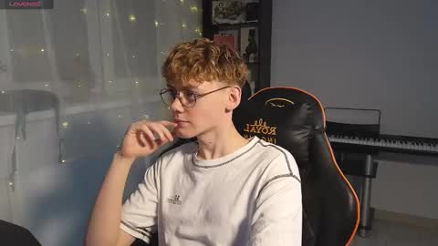 Kirill and Andrey online show from 02-18-25, 05:42