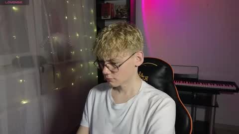 Kirill and Andrey online show from 03-08-25, 05:01