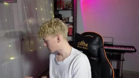 Kirill and Andrey online show from 03-08-25, 08:03