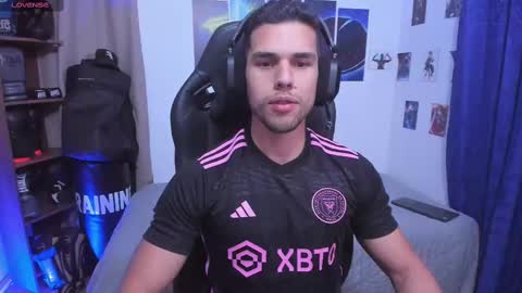 Snapshot of kiritosexhot chatting on 10-14-25, 02:01 Jacob online show from 10-14-25, 02:01