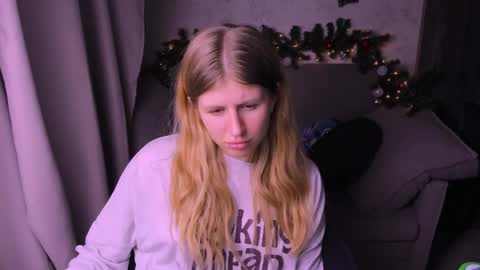 Kira online show from 12-07-24, 09:22