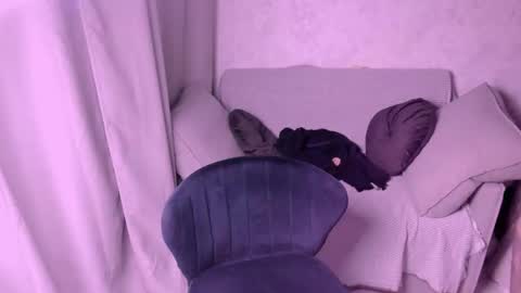 Kira online show from 01-21-25, 11:02