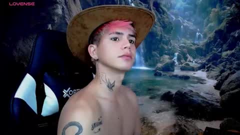 kiss_whitee online show from 02-03-26, 06:22