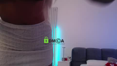 Snapshot of kissabella chatting on 10-11-25, 07:45 Alexandra online show from 10-11-25, 07:45