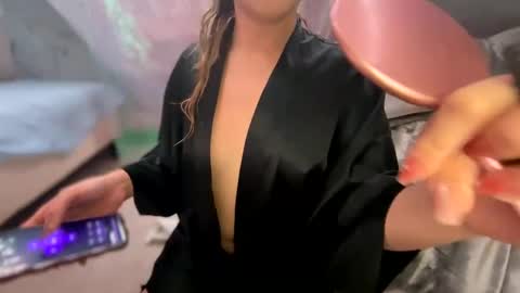 Kissah Kreampuff online show from 02-25-25, 09:24