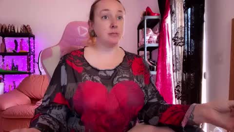 Snapshot of kissica chatting on 10-28-25, 10:30 kissica online show from 10-28-25, 10:30