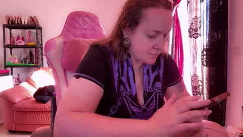 Snapshot of kissica chatting on 11-11-25, 07:52 kissica online show from 11-11-25, 07:52