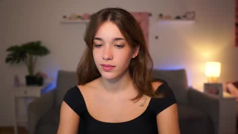 Sisi online show from 10-07-25, 01:08