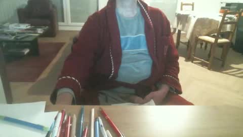 Snapshot of kisslog1 chatting on 12-21-25, 04:36 kisslog1 online show from 12-21-25, 04:36