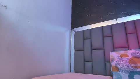 BELLA FLAME online show from 10-06-25, 07:22