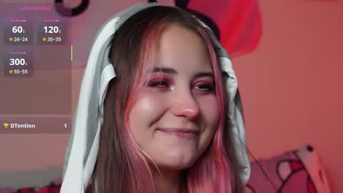 Snapshot of kissmypink chatting on 11-12-25, 09:03 Marsik online show from 11-12-25, 09:03