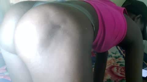 kisssmiles online show from 10-30-25, 09:44