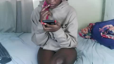 kisssmiles online show from 11-07-25, 11:21