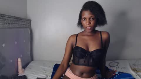 kisssmiles online show from 11-14-25, 10:18