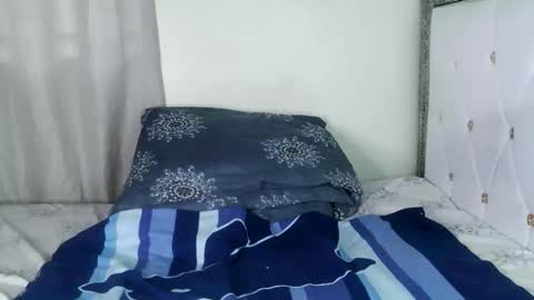 kisssmiles online show from 11-16-25, 11:16