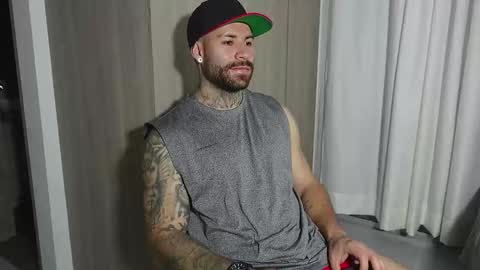 Snapshot of kite__ chatting on 01-06-26, 11:18 kite__ online show from 01-06-26, 11:18