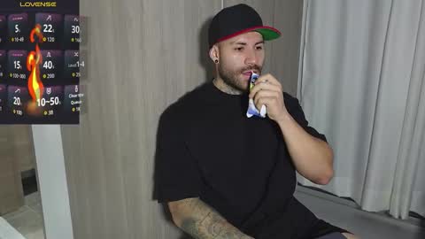 Snapshot of kite__ chatting on 01-13-26, 11:21 kite__ online show from 01-13-26, 11:21