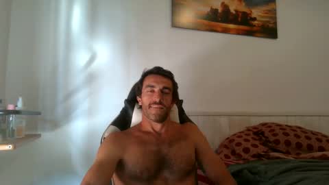 Steve Cocks online show from 01-06-26, 08:23