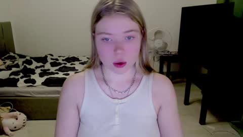 Jennyblonde and Emmabrunette online show from 12-23-24, 05:11