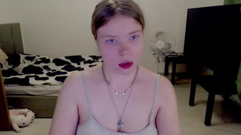Jennyblonde and Emmabrunette online show from 03-02-25, 09:43