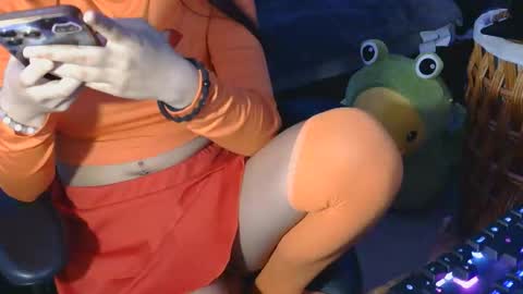 Snapshot of kittimisa chatting on 03-03-26, 12:06 kittimisa online show from 03-03-26, 12:06