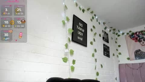  KITTY online show from 12-14-25, 07:40