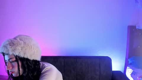 Snapshot of kitty__chs chatting on 10-12-25, 12:37 kitty__chs online show from 10-12-25, 12:37