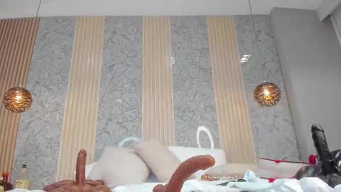 kitty__diamond_ online show from 02-09-25, 05:29