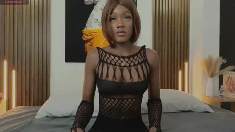 Snapshot of kitty_bombon chatting on 11-10-25, 07:35 Kitty Bombon online show from 11-10-25, 07:35