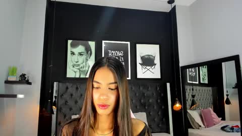 Snapshot of kitty_collins_ chatting on 09-17-25, 10:06 Kitty online show from 09-17-25, 10:06