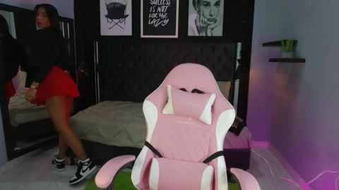 Kitty online show from 10-28-25, 11:25