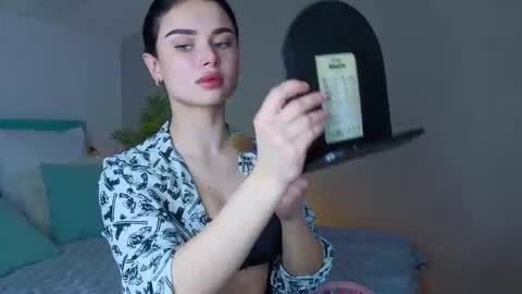 Snapshot of kitty_cut1ee_ chatting on 02-24-26, 01:42 kitty_cut1ee_ online show from 02-24-26, 01:42