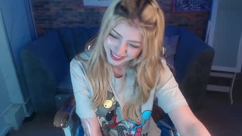 kitty_fox_b online show from 12-12-24, 06:53