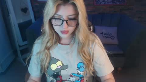 kitty_fox_b online show from 01-09-25, 06:57