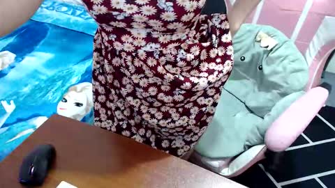 Kate online show from 11-21-25, 09:13