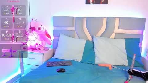 kitty_love01 online show from 11-06-25, 12:39