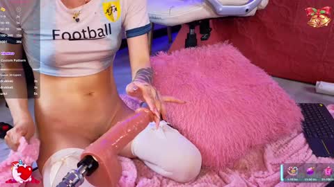  Kitty  online show from 12-24-24, 12:11