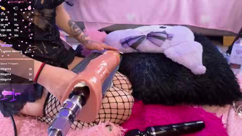  Kitty  online show from 02-20-25, 11:54