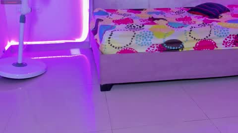 Snapshot of kitty_violet11 chatting on 02-17-26, 06:36 kitty_violet11 online show from 02-17-26, 06:36