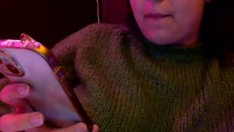 Snapshot of kittygirl__ chatting on 11-20-25, 08:30 kitty online show from 11-20-25, 08:30