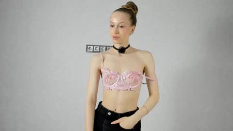 kittykait_k online show from 03-11-25, 11:15
