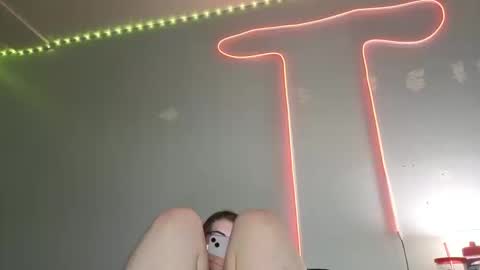 kittykat 1999 online show from 10-19-25, 03:29