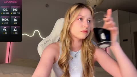 Snapshot of kittyloffe chatting on 03-14-26, 03:12 Monika online show from 03-14-26, 03:12