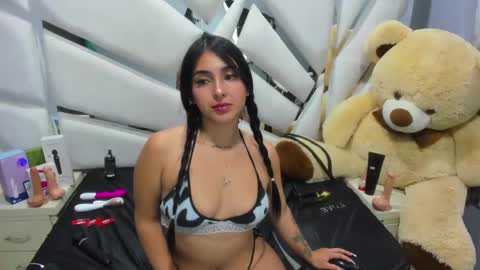 Snapshot of kittylovely__ chatting on 12-11-24, 04:07 kittylovely online show from 12-11-24, 04:07