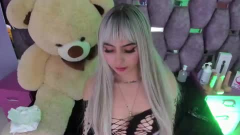 Snapshot of kittylovely__ chatting on 03-08-25, 12:11 kittylovely online show from 03-08-25, 12:11