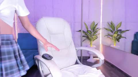 Kitty online show from 10-01-25, 05:02
