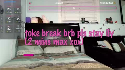 Snapshot of kittymarie28 chatting on 12-01-24, 07:58 kitty online show from 12-01-24, 07:58