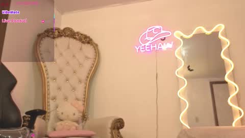 Kitty  online show from 11-07-25, 11:43